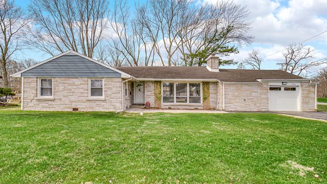 2446 Forest Park Drive, Dyer, IN 46311
