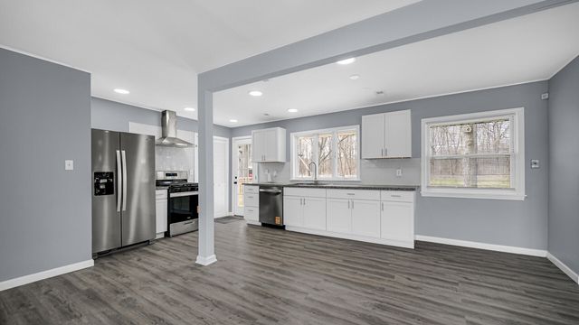 2446 Forest Park Drive, Dyer, IN 46311