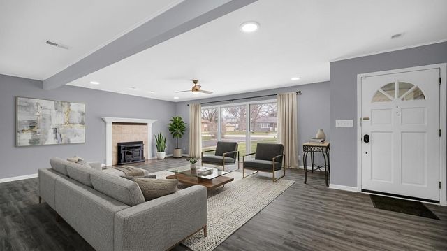 2446 Forest Park Drive, Dyer, IN 46311