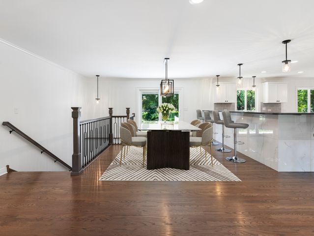 18 Lynn Drive, Hawthorn Woods, IL 60047