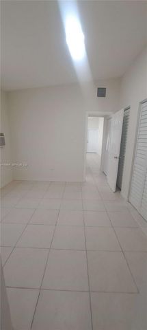 3083 NW 32nd St 3083, Miami, FL 33142