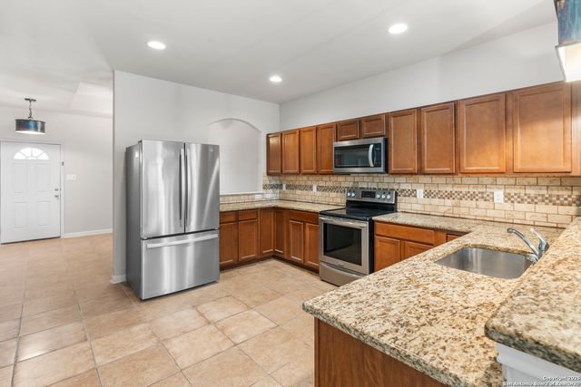 13106 Fairacres Way, San Antonio, TX 78233