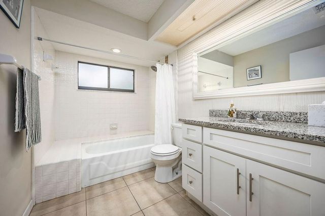 8701 ROSE POINTE COURT, Orlando, FL 32835