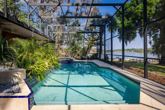 8701 ROSE POINTE COURT, Orlando, FL 32835