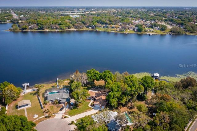 8701 ROSE POINTE COURT, Orlando, FL 32835
