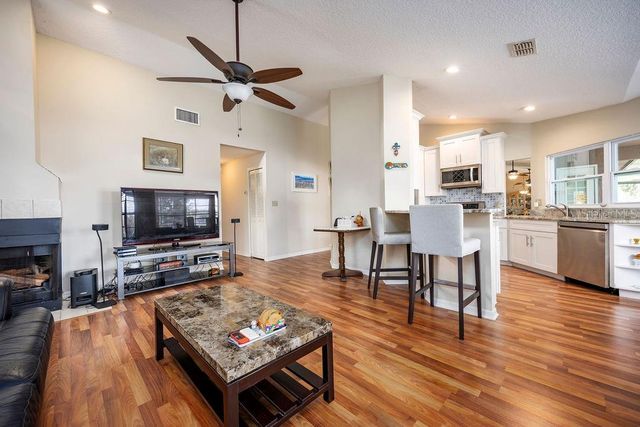 8701 ROSE POINTE COURT, Orlando, FL 32835