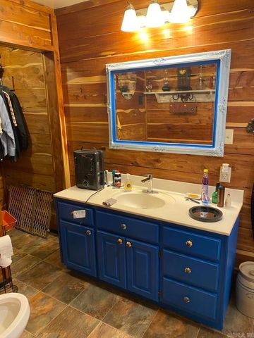 5554 W Highway 16, Clinton, AR 72031