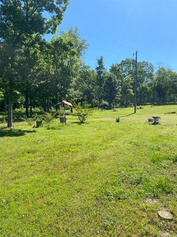 5554 W Highway 16, Clinton, AR 72031