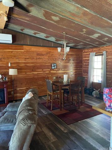 5554 W Highway 16, Clinton, AR 72031
