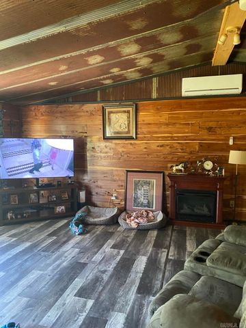 5554 W Highway 16, Clinton, AR 72031