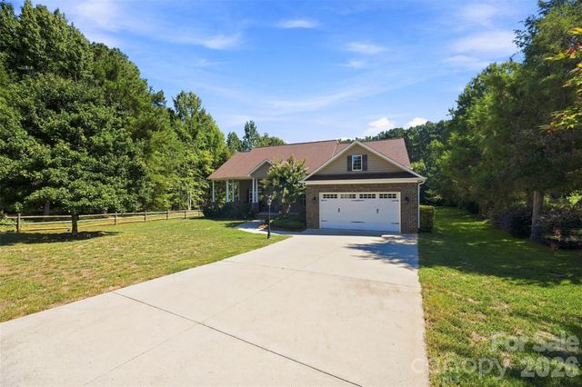 122 Idlewild Road, Advance, NC 27006