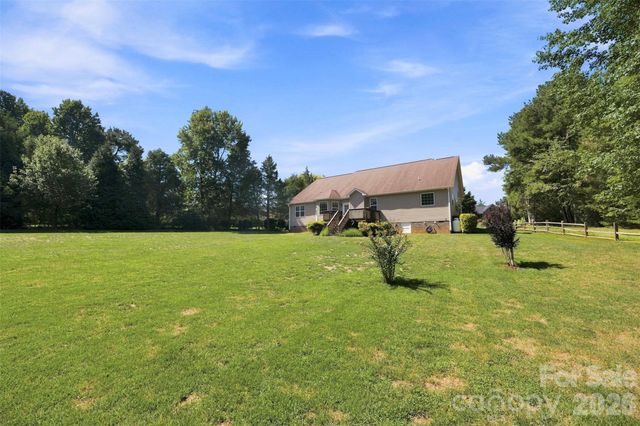 122 Idlewild Road, Advance, NC 27006