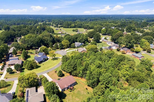 122 Idlewild Road, Advance, NC 27006