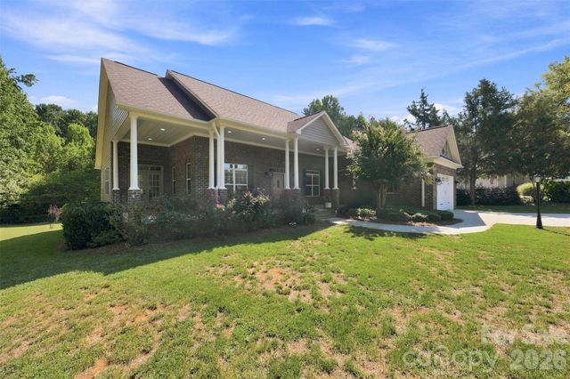 122 Idlewild Road, Advance, NC 27006