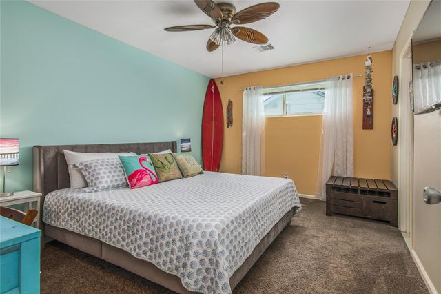 1315 40th Street, Galveston, TX 77550