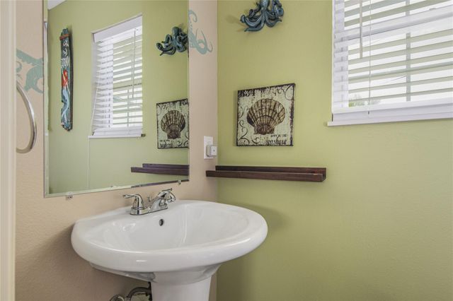 1315 40th Street, Galveston, TX 77550