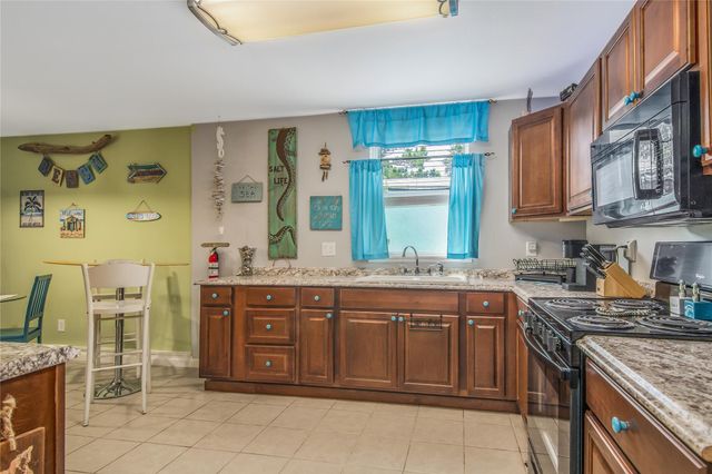 1315 40th Street, Galveston, TX 77550