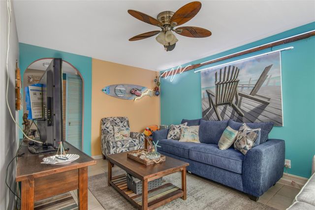 1315 40th Street, Galveston, TX 77550