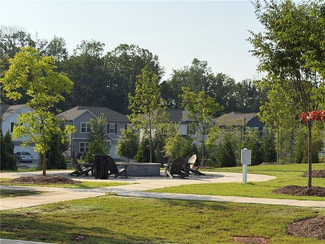 900 Colton Drive, Acworth, GA 30102