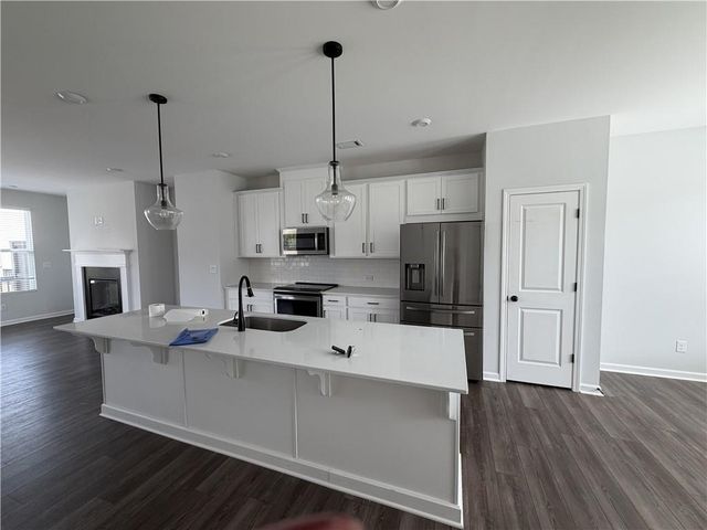 900 Colton Drive, Acworth, GA 30102