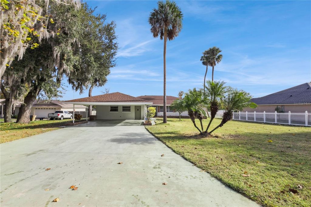 28228 TAMMI DRIVE, Tavares, FL 32778