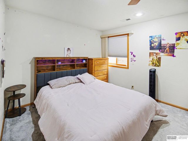 810 Goldenrod Circle, Hickman, NE 68372