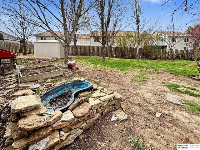 810 Goldenrod Circle, Hickman, NE 68372