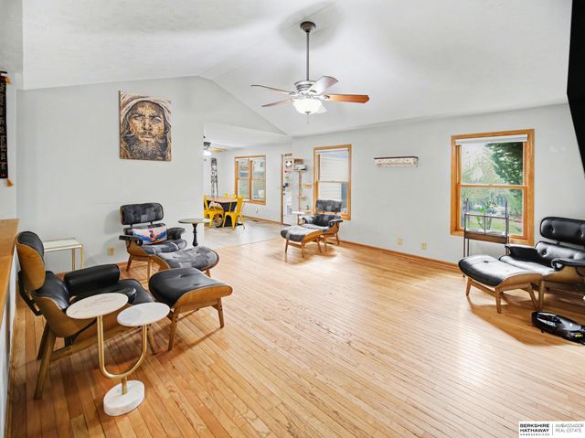 810 Goldenrod Circle, Hickman, NE 68372