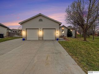 810 Goldenrod Circle, Hickman, NE 68372