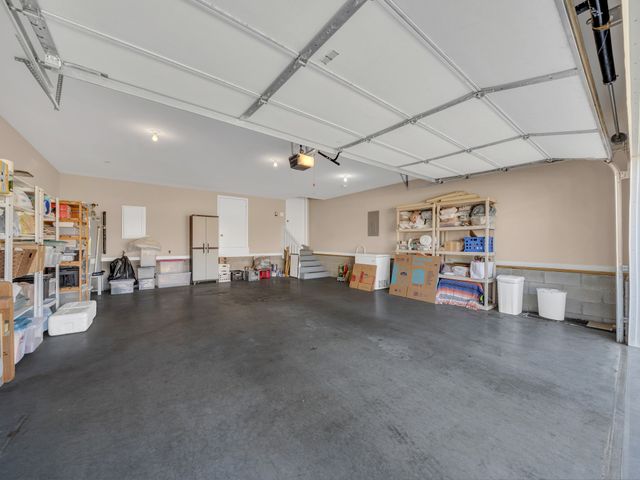 180 Winfrey Ct, Pleasant View, TN 37146