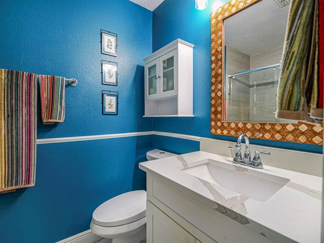 6029 Ridge Lake Circle, Vero Beach, FL 32967