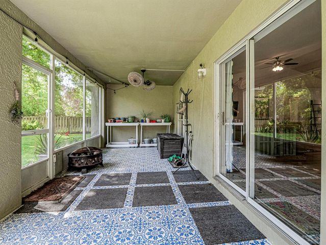 6029 Ridge Lake Circle, Vero Beach, FL 32967