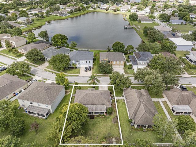 6029 Ridge Lake Circle, Vero Beach, FL 32967