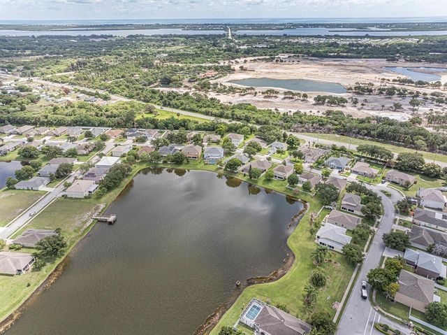 6029 Ridge Lake Circle, Vero Beach, FL 32967