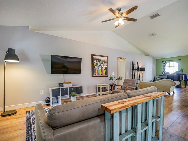 6029 Ridge Lake Circle, Vero Beach, FL 32967
