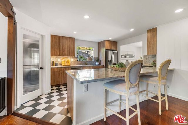 4638 Saltillo Street, Woodland Hills, CA 91364
