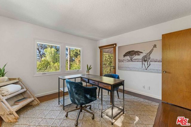 4638 Saltillo Street, Woodland Hills, CA 91364