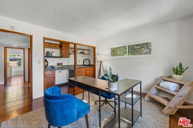 4638 Saltillo Street, Woodland Hills, CA 91364