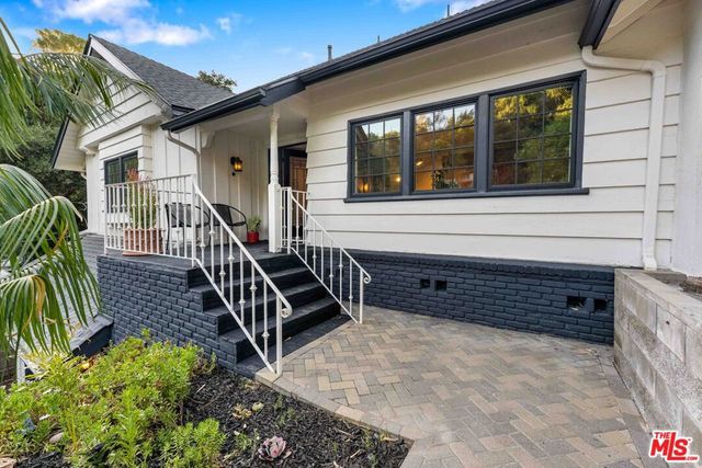 4638 Saltillo Street, Woodland Hills, CA 91364