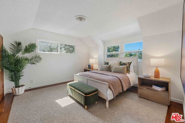 4638 Saltillo Street, Woodland Hills, CA 91364