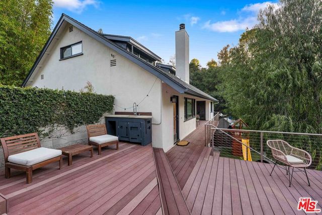 4638 Saltillo Street, Woodland Hills, CA 91364