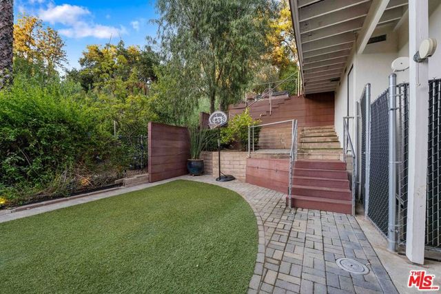 4638 Saltillo Street, Woodland Hills, CA 91364