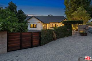 4638 Saltillo Street, Woodland Hills, CA 91364