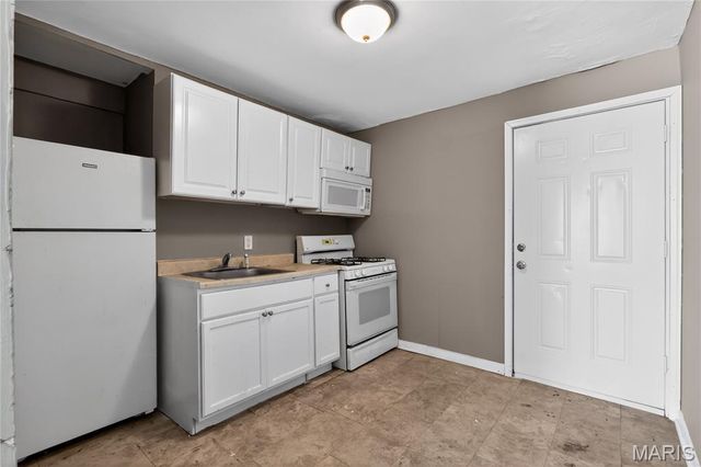 3317 Rex Avenue, St Louis, MO 63114