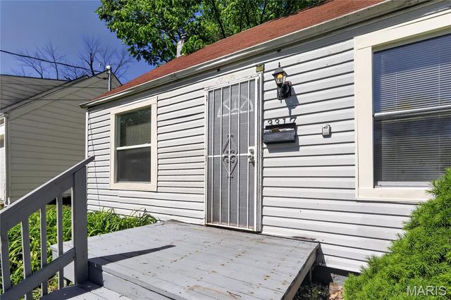 3317 Rex Avenue, St Louis, MO 63114