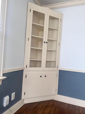 1057 E Stanford Street, Springfield, MO 65807