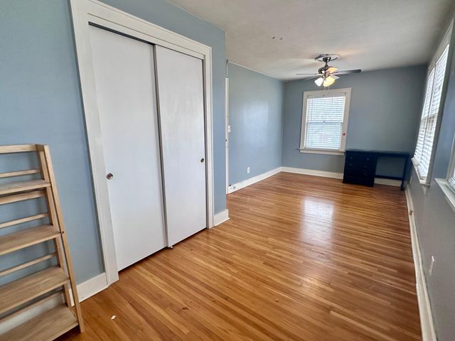 1057 E Stanford Street, Springfield, MO 65807