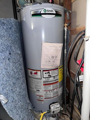 1057 E Stanford Street, Springfield, MO 65807