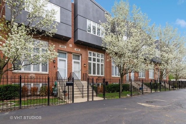 4932 W Lawrence Avenue J, Chicago, IL 60630
