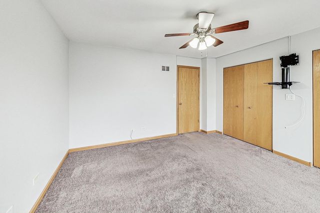 4932 W Lawrence Avenue J, Chicago, IL 60630